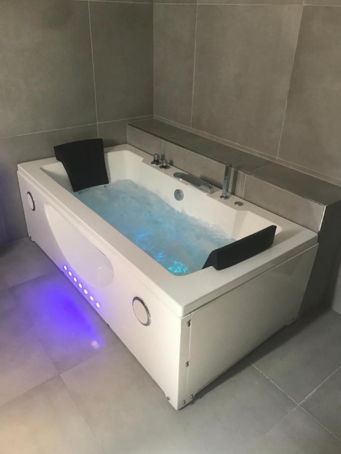 Apartman 3Kk 80 M2 S Virivkou A Saunou Jihlava Εξωτερικό φωτογραφία